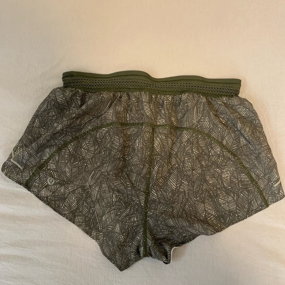 Lululemon - shorts - Picture 4 of 5